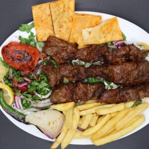 Meat Awsal With Hummus Plate